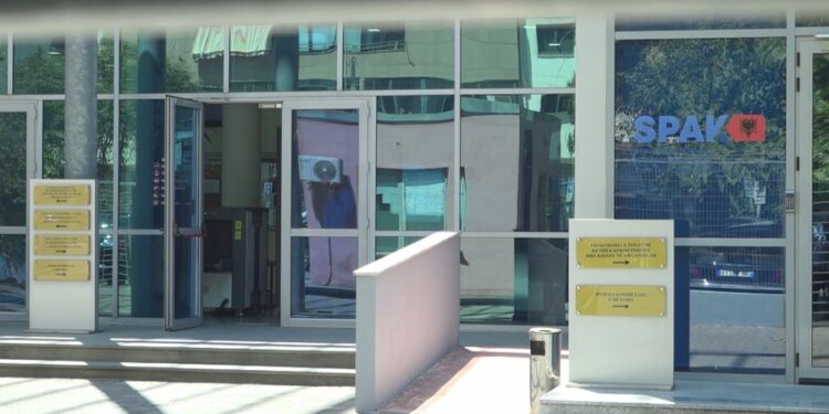 Shtyhet më 15 janar seanca gjyqësore ndaj të pandehurve të dosjes “Plumbi i artë”