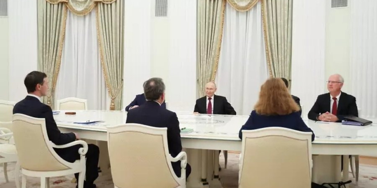 Asnjë përparim në 5 orë bisedime Putin-Witkoff për Ukrainën, pa marrëveshje për territoret