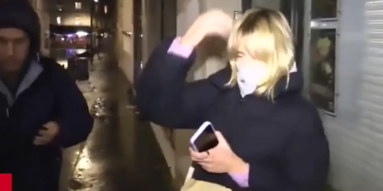 “Merre në telefon, thuaji ta ndali luftën”, gazetari konfrontohet me vajzën ilegale të Putinit