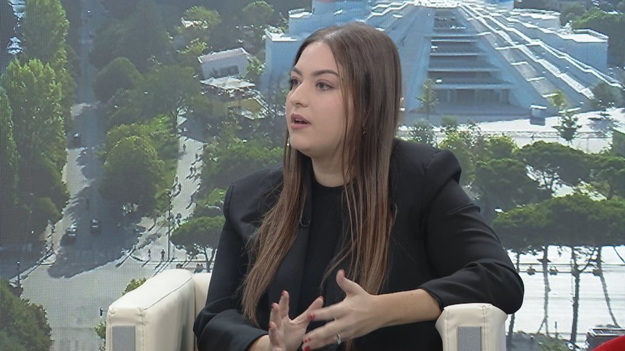 “Nuk synoj bashkinë”, deputetja e PS flet për kandidimin e saj në zgjedhjet lokale