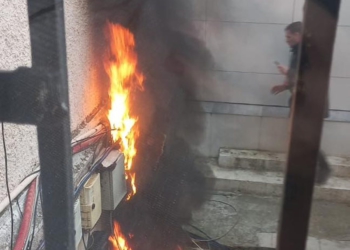 Zjarri jashtë sallës së Kuvendit, Balla: U vu me urdhër të Berishës! Vepër e rëndë në flagrancë