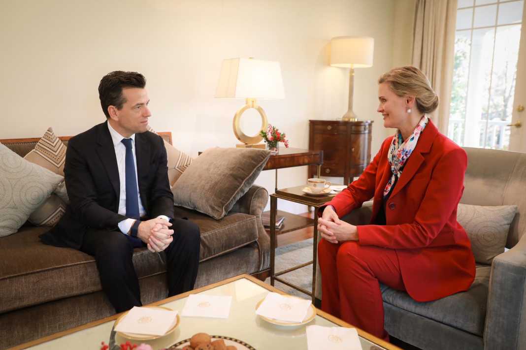 E ngarkuara me Punë e SHBA, VanHorn takon Shehajn: Opozita aktive rol thelbësor në demokraci