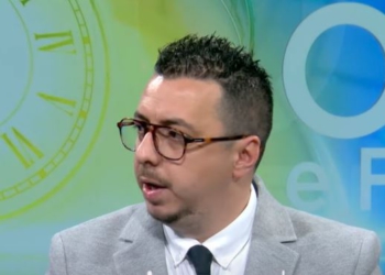 “Nga sot, Berisha në politikë sa Enveri”, Rada: Salianji kërkon ‘kokën’ e Bardhit! Firmat e PD, si ajo kënga…