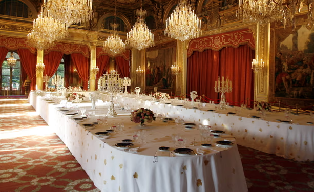 Si u zbulua punonjësi hajdut i Pallatit Elysee në Paris, vodhi në rezidencën ku qëndron Macron