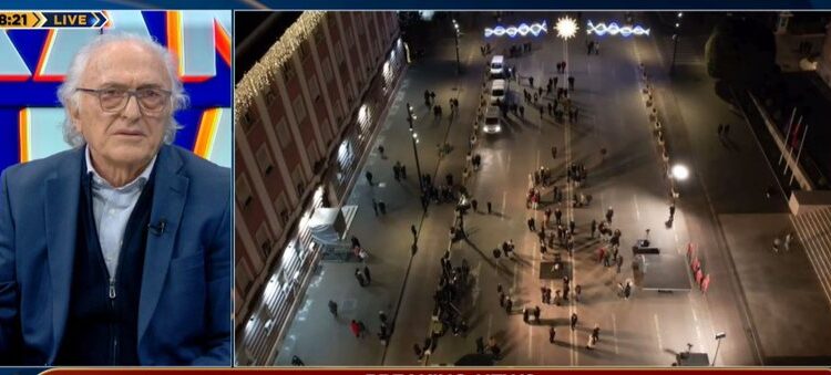 Militantët braktisin Berishën në “Foltoren” e sotme para Kryeministrisë, Çupi: Ja pse Saliu po kërkon rrëmujë