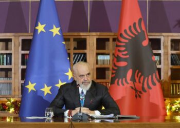 “Rritje e ndjeshme e të ardhurave dhe turistëve”, Rama flet me shifra: 4.4 miliardë euro nga turizmi në 9 muaj