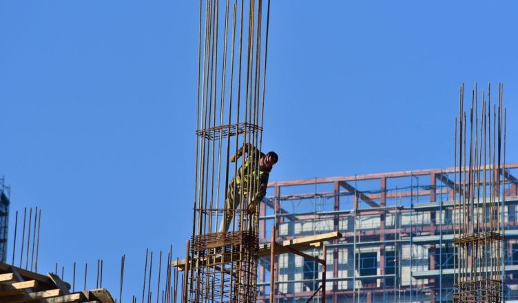 Humb jetën në Durrës punëtori i ndërtimit, drejtuesi teknik i kompanisë nën hetim