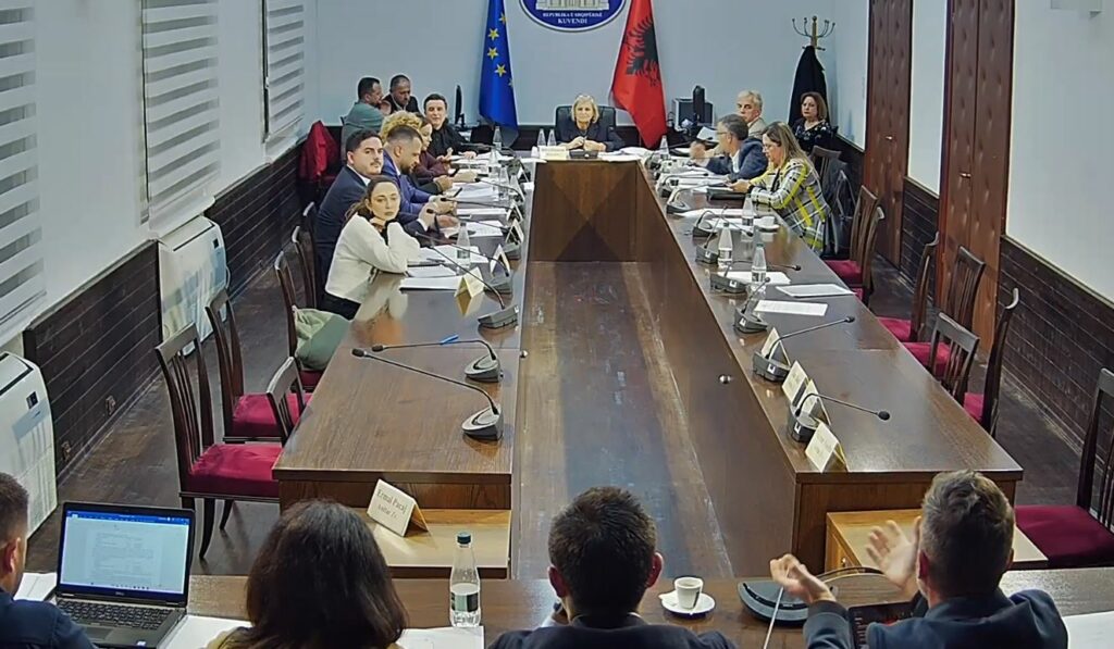 Miratohet tek “Ekonomia”, buxheti 2026 “rrëshqet” pa pengesa drejt Kuvendit