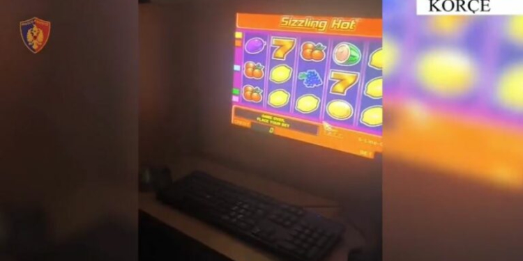 Operacion kundër lojërave të fatit në Korçë e Pogradec, në pranga 2 administratorë lokalesh, procedohen 6 persona të tjerë