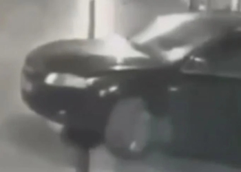 Vrasja e biznesmenit Mondi Mëhalla, pamjet e autorëve teksa dalin nga parkimi (VIDEO)