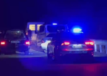 EMRI-Aksidenti tragjik në Maliq, makina përplas për vdekje këmbësorin/ Drejtuesi i mjetit punonjës policie(DETAJET)