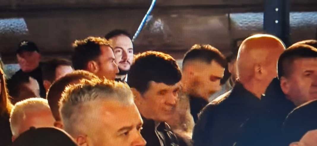 VIDEO-Ervin Salianji i bashkohet protestës së Berishës pas “Foltores” në Durrës