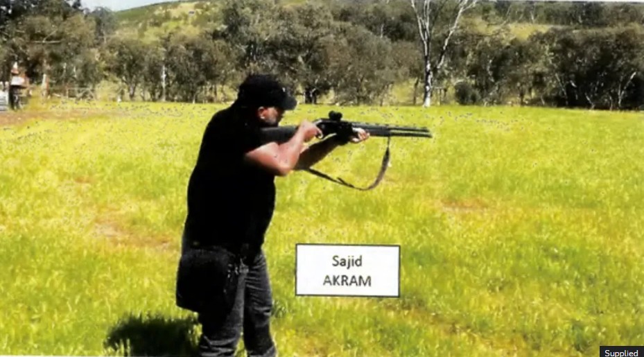 Sulmi në Australi me 15 viktima, autorët hodhën eksplozivë para se të qëllonin, kryen stërvitje për disa javë