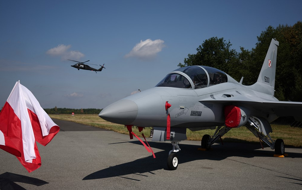 Rusia godet Ukrainën pranë kufirit polak, Varshava reagon duke ngritur avionë luftarakë