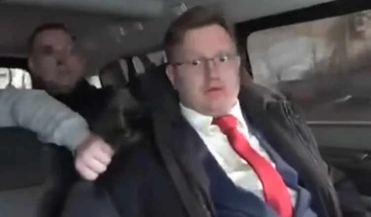 Akuzohet për shitjen e sekreteve shtetërore SHBA-së, dënohet me 12 vite burg ish-diplomati rus