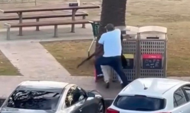 “Po shkonte të pinte kafe”, prindërit e “heroit” në Australi: U hodh kur sulmuesit i mbaruan municionet, i dyti e qëlloi nga ura