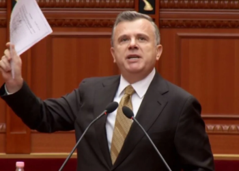 “Ne jemi Kryesia e PD?”, Balla nxjerr firmat për Shabanin: Tani na thoni, i ka mbledhur Salianji