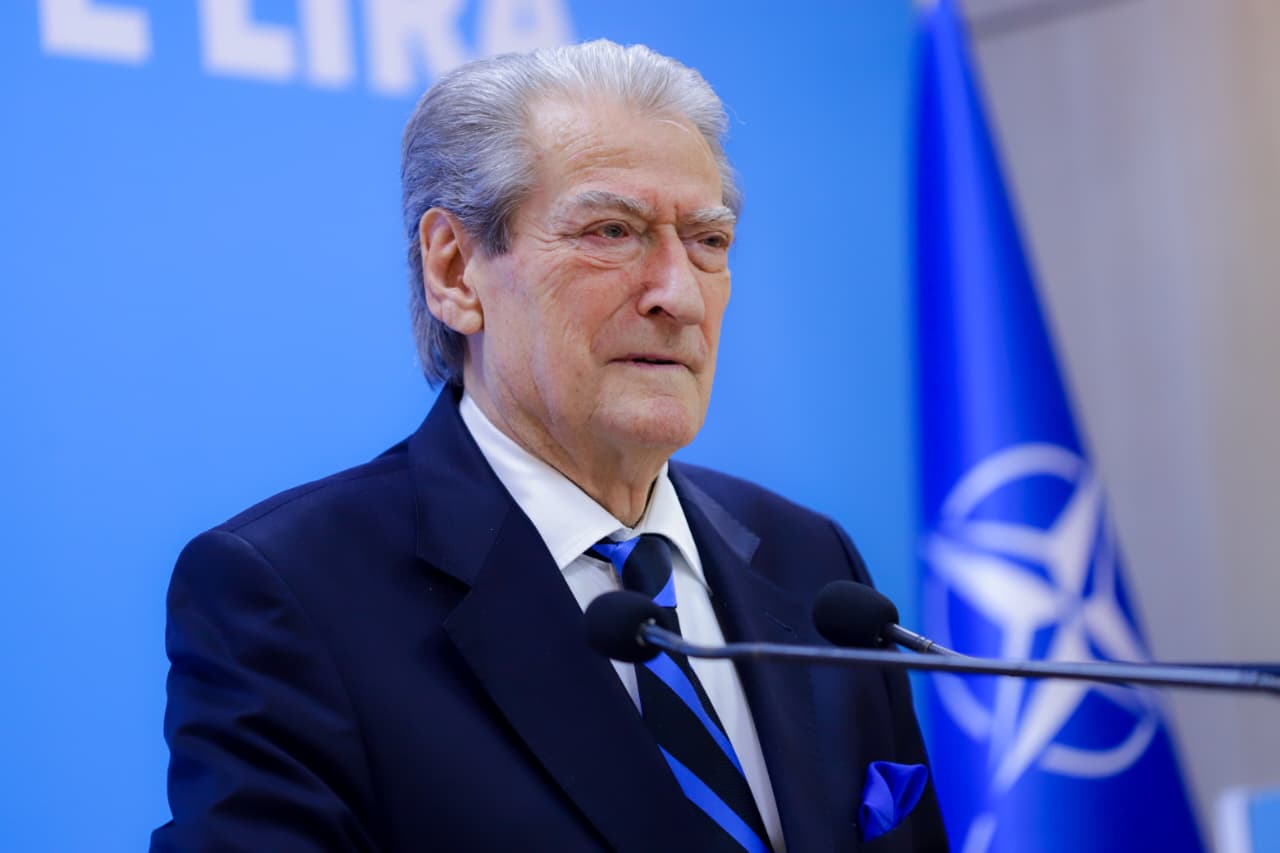 Berisha vijon me premtimet: T’u japim njerëzve falas tokat publike, që të ndërtojnë shtëpi