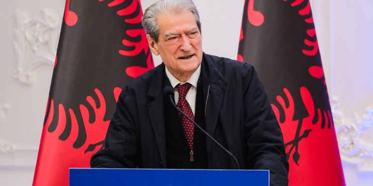 Berisha zbulon skenarët e opozitës në 2026: Në Janar do bllokojmë sheshin deri në ikjen e Ramës