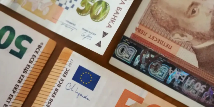 Bullgaria hyn në Eurozonë: Pse ka kaq rëndësi për vendin?