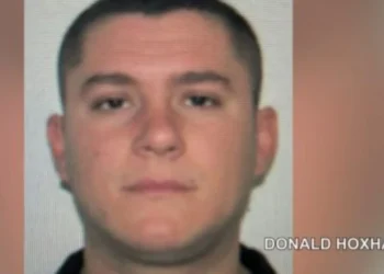 Gjykata e Elbasanit shpall të pafajshëm Donald Hoxhën, akuzohej për vrasjen e ish-efektivit të Krimeve