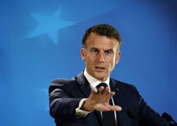 Macron: Sulmet ruse në Ukrainë tregojnë vendosmërinë ruse për zgjatje e luftës