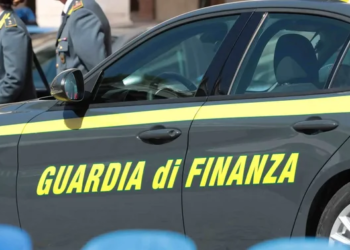 Kë po përgjonin? Autoritetet shqiptare u njoftuan me vonesë për oficerët “në aksion” në tragetin italian në Durrës