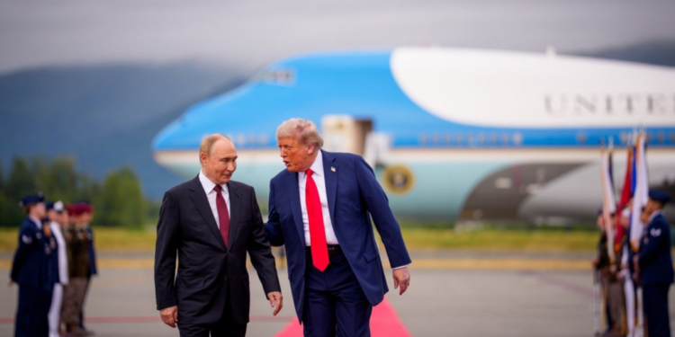 Analizë| Putin ultimatum Trump-it: Zgjidh mes Rusisë dhe Europës!