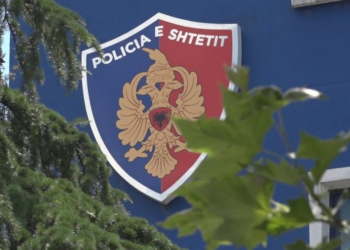 Largohet nga drejtimi shefi i komisariatit në policinë e  Kolonjës. Ja kush e zëvendëson (EMRAT)