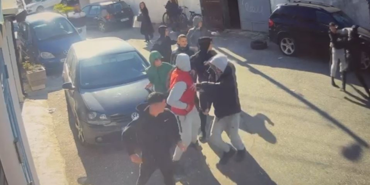 Sherri mes adoleshentëve në Shkodër, policia arreston 2 të rinj dhe procedon 5 të mitur