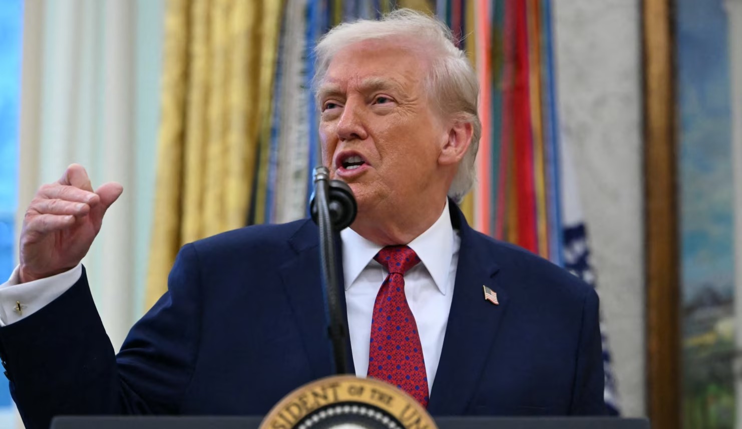 Trump: Do ishte veprim i mençur nëse Maduro largohet vetë nga pushteti! I takon atij të vendosë!