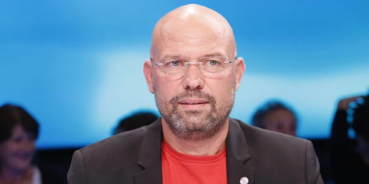 Llafet e telefonave nuk mund të quhen dosje!