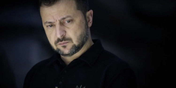 Kiev, skandal i madh korrupsioni/ Njerëz të afërt me Zelensky-n nën hetim! Përgjimet zbulojnë një “sistem kriminal” me kontrata…
