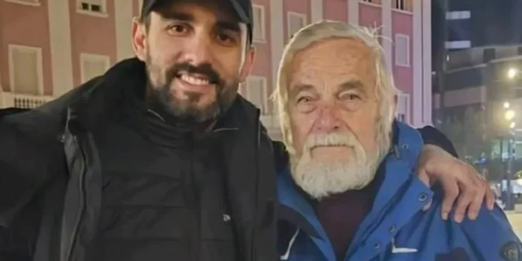 Viktor Zhusti i rikthehet fotos me Adriatik Lapajn: Më thanë ‘i pafytyrë, pa dinjitet dhe Sorosian’! Përgjigje për..