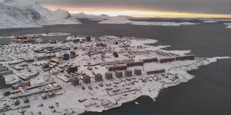 Direktiva e brendshme e NATO, admirali amerikan do të mbrojë Groenlandën kundër Trump