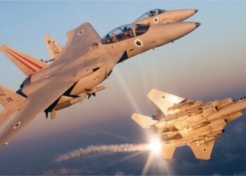 A po bëhet gati SHBA të sulmojë sërish Iranin? Evakuohen perëndimorët nga rajoni…