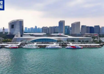 “Tre minilidhjet” shënojnë 25-vjetorin me udhëtime rekord ndërmjet dy brigjeve të Ngushticës më 2025