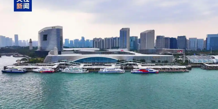 “Tre minilidhjet” shënojnë 25-vjetorin me udhëtime rekord ndërmjet dy brigjeve të Ngushticës më 2025