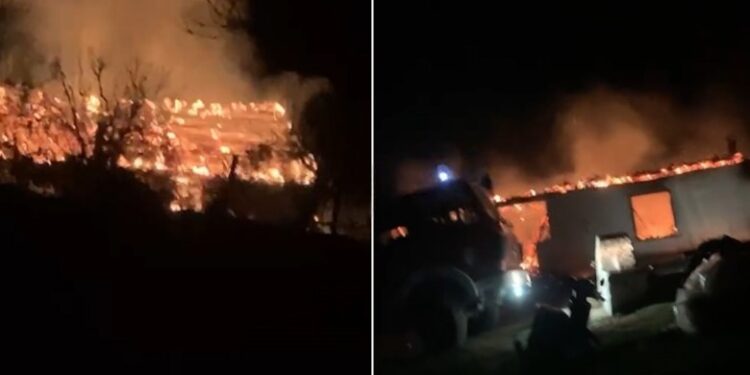 Elbasan/ Digjet banesa, 4 anëtarë të familjes mbeten në qiell të hapur, shkak i zjarrit dyshohet…