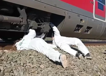 Shkon në 42 numri i viktimave nga përplasja e dy trenave në Spanjë, një tjetër trup i pajetë gjendet nën rrënoja