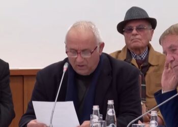 “Përfaqësojnë parti pa emër dhe pa elektorat”, iniciatori i Kuvendit të Veriut sulmon aleatët në tryezën e PD