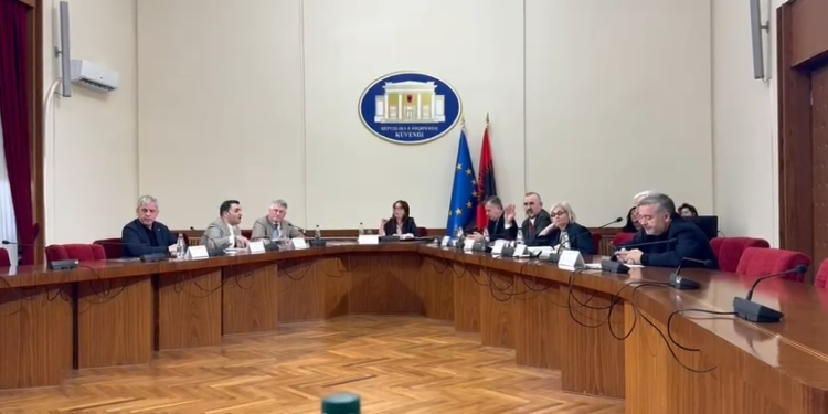 Mblidhet Byroja e Kuvendit/ Rrëzohet kërkesa e PD për mbledhje të hapur, opozita akuza mazhorancës për mungesë transparence