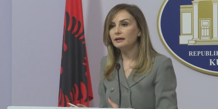 “Jo molotovë”, Tabaku sulmon raportuesin e PE: Ne të Berishës jemi europianë, jo ti!