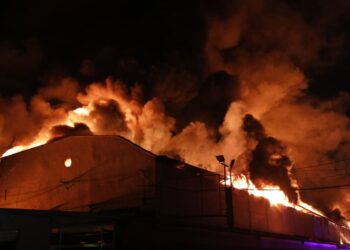 Një shkëndijë elektrike dyshohet se shkaktoi zjarrin te “5 Maji”, kryhet ekspertiza nga grupi hetimor