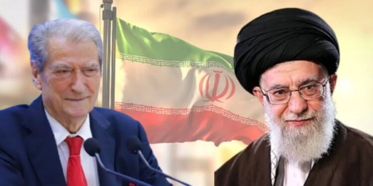 ‘Vdekje Ajatollahëve’/ Berisha ‘godet’ diktatorin e Iranit: Pushteti i krimit po bie, revolucioni i opozitës në prag triumfi!