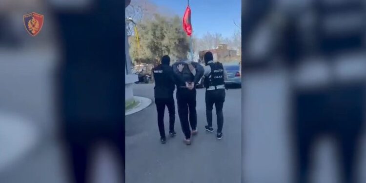Të kërkuar nga UNMIK, arrestohen në Tiranë dy persona, do të ekstradohen në Kosovë