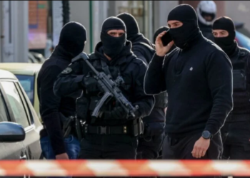 I vendosën tritol diskotekës në Greqi, arrestohen dy vëllezërit shqiptarë. Dëshmia: 5 mijë euro për ta shpërthyer