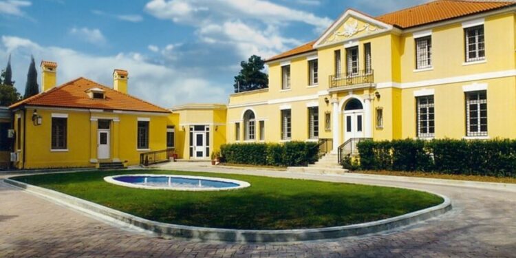 1 vit nga rikthimi i Trump, ambasada e SHBA: Aleatët na respektojnë, kundërshtarët na frikësohen