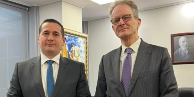 “Rikonfirmojmë mbështetjen për reformën në drejtësi”/ Ambasadori holandez takim me kreun e ri të SPAK