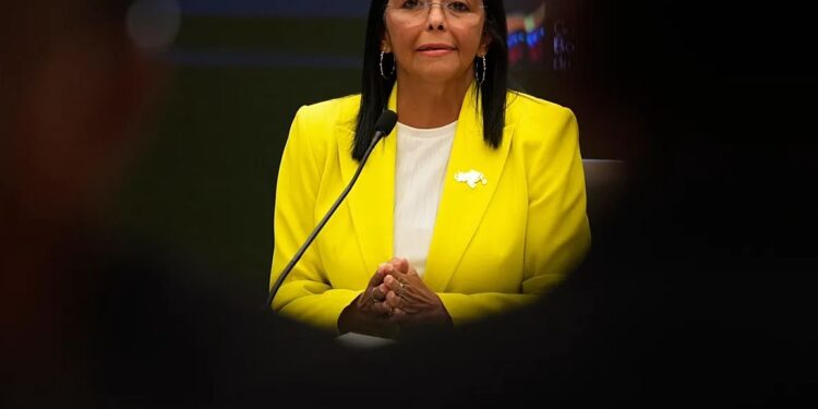 Nga “tigresha” e Maduros te presidentja e përkohshme e Venezuelës, kush është Delcy Rodríguez